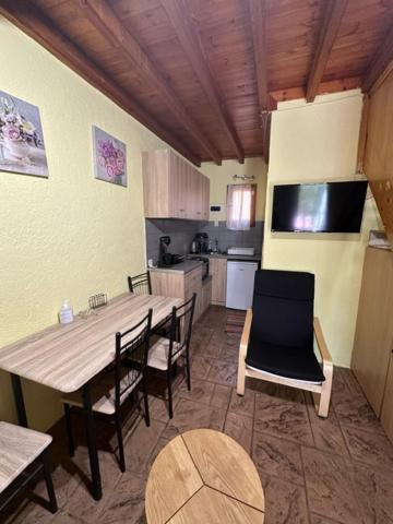 Stenakas Apartments 치오스 외부 사진